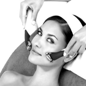 FEM_HYDRADERM_2_CE_STIMULATION_2015_BD-1-e1524649681549-blackwhite